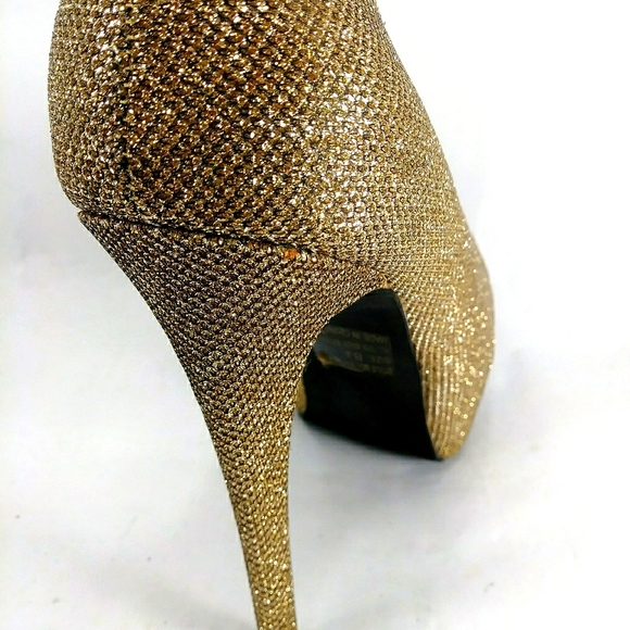 Ankle strap Almond-Toe Heel pump 😍 - Picture 9 of 13